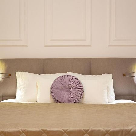 Glamorous Modern Apartment In The Hearth Of Budapest Ngoại thất bức ảnh