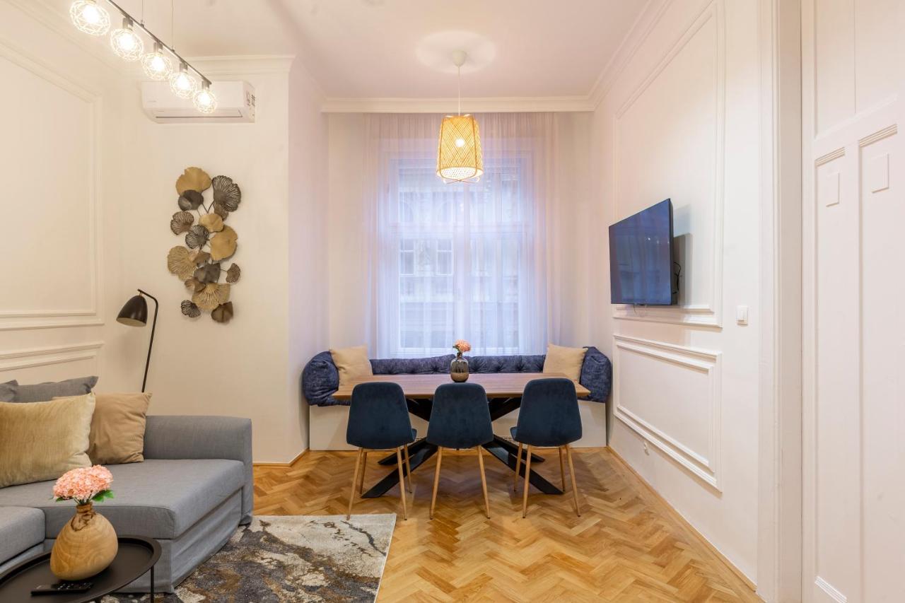 Glamorous Modern Apartment In The Hearth Of Budapest Ngoại thất bức ảnh